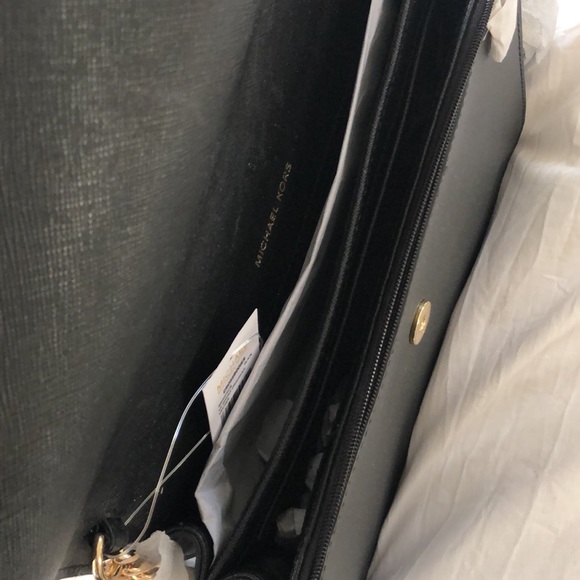 Handbag - Picture 3 of 6